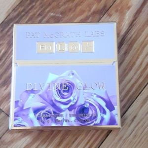 NIB PAT MCGRATH HIGHLIGHT IN GOLDEN NECTAR